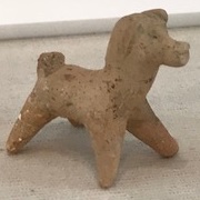 写真1.御着城1犬の土人形